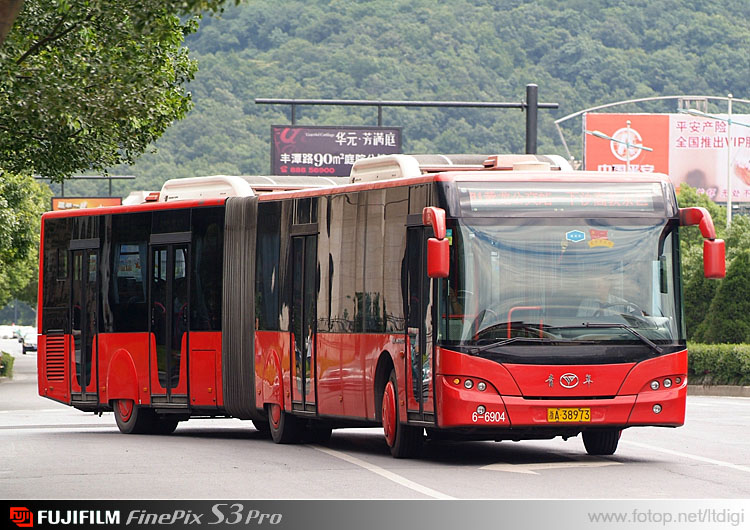 南昌BRT1号线最新消息：运营现状、未来规划及潜在挑战深度解析